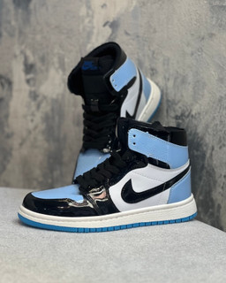 کتونی Air jordan1 high آبی ورنی