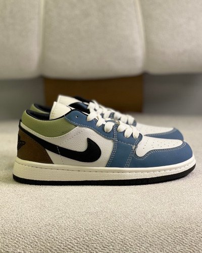 کتونی air jordan کد 15